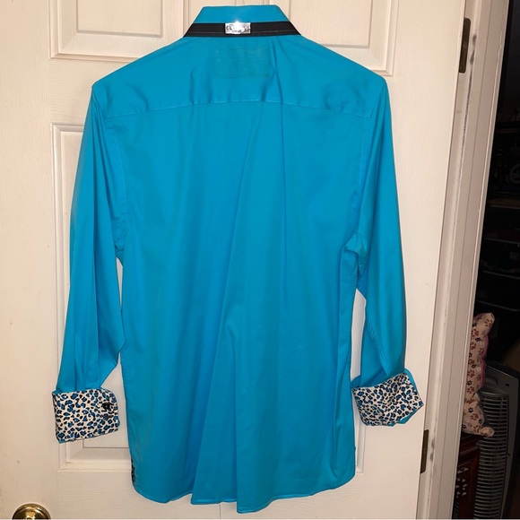 COOGI Luxe Stretch Collection Blue button shirt w/ Leopard cuffs & collar - Picture 3 of 13